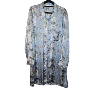 Mystree Floral Whimsical Long line Satin button down top Size Large